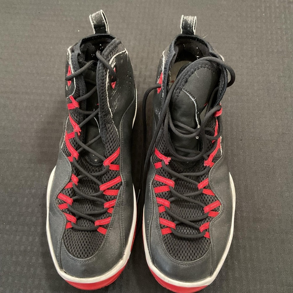 Jordan Basketball Shoes Mens 10 Black Red White Mid Top Lace Up Athletic Sneaker